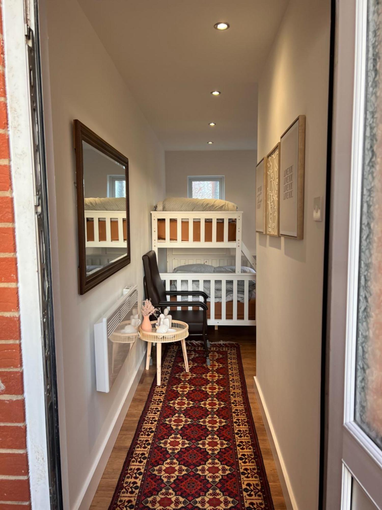 1 Bedroom & Bathroom Dorney Zewnętrze zdjęcie